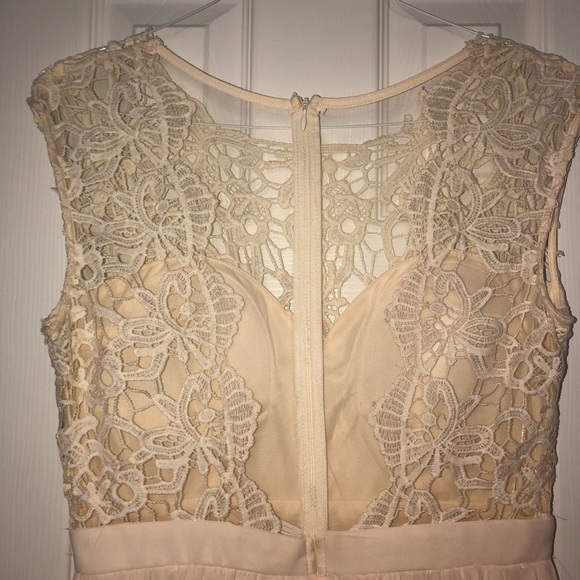 Cream formal dress - Picture 2 of 4